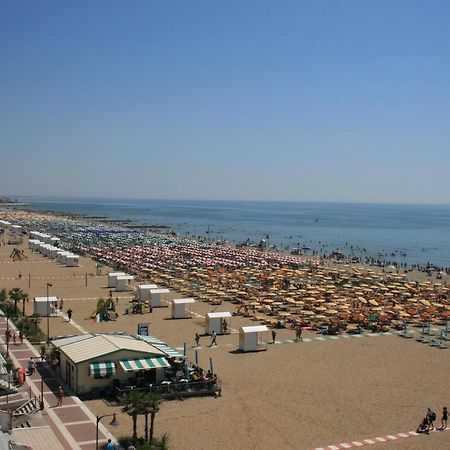 Apartmán Duca Degli Abruzzi Caorle Exteriér fotografie